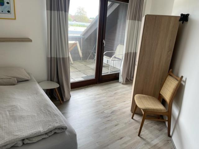 Bed4You Gaestehaus 1 Bergshausen Exterior photo
